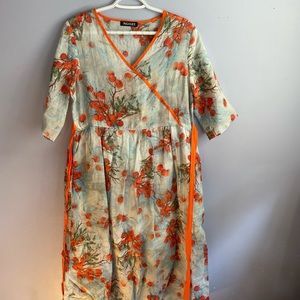 Fully lined Cotton print dress with pretty berry pattern